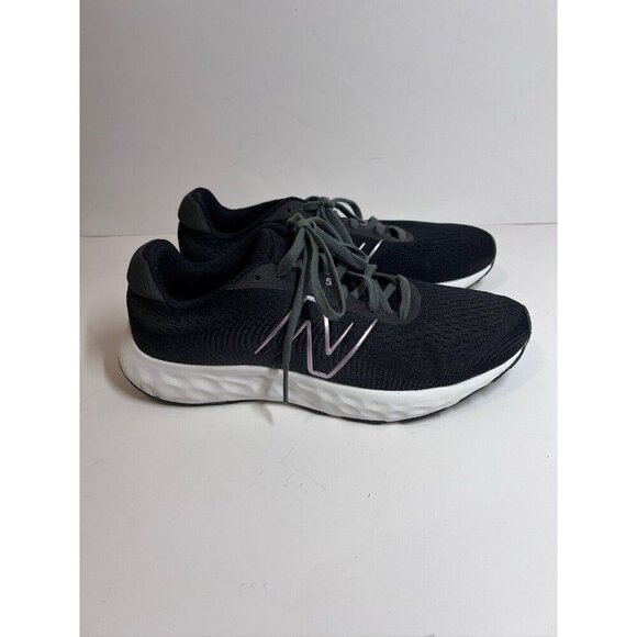 New Balance 520 Black Women’s Size US 10 Tie Sneakers - Picture 1 of 10